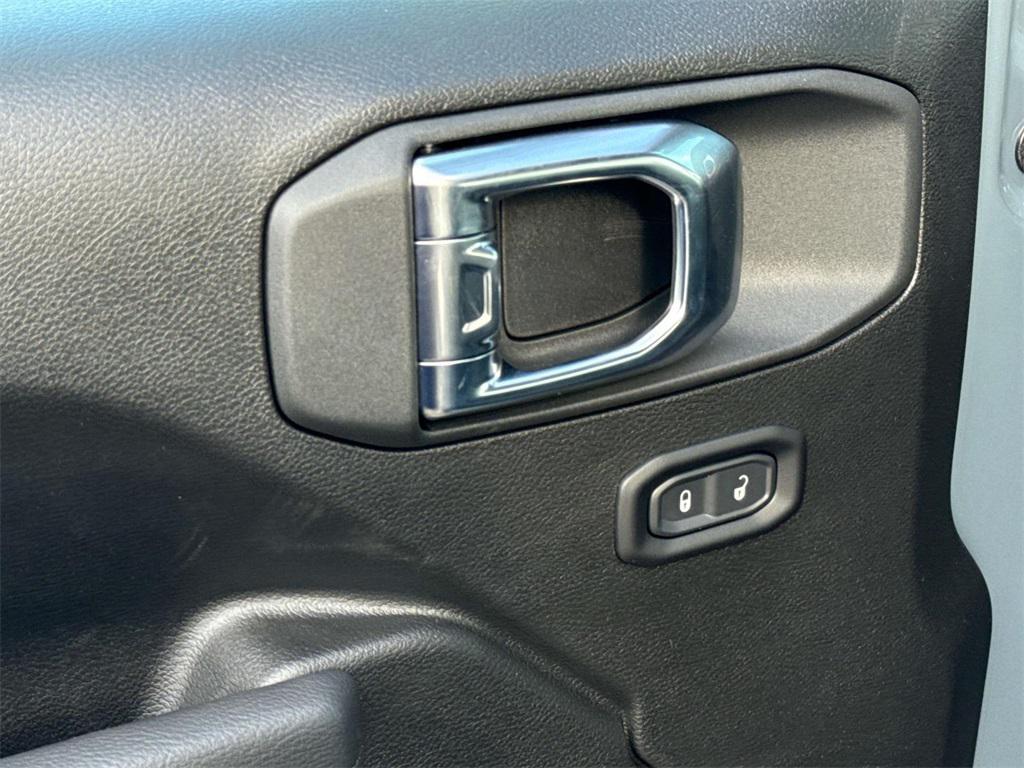 new 2026 Jeep Wrangler car, priced at $39,995