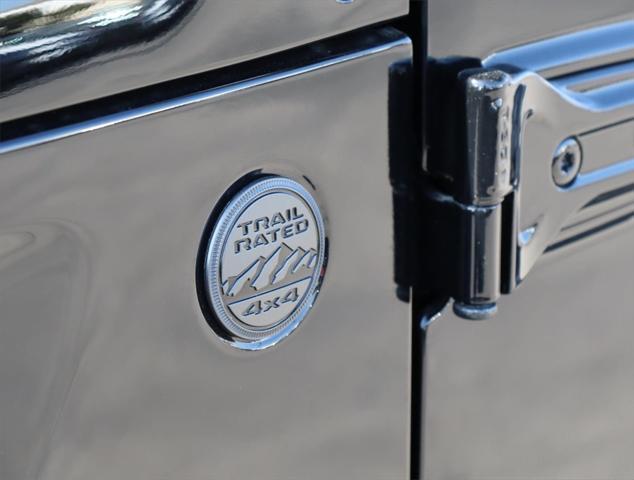 new 2025 Jeep Wrangler car, priced at $46,598