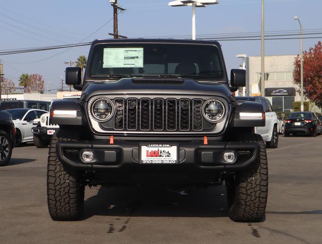 new 2025 Jeep Gladiator car, priced at $60,079