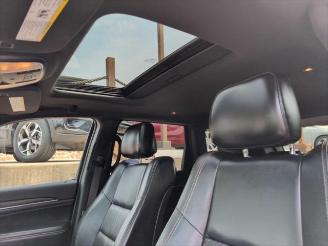 used 2016 Jeep Grand Cherokee car, priced at $15,990