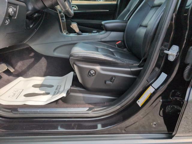 used 2016 Jeep Grand Cherokee car, priced at $15,990