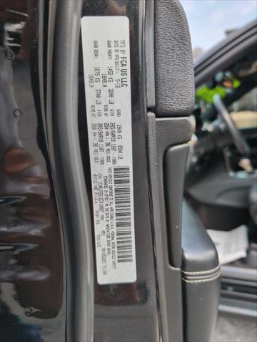 used 2016 Jeep Grand Cherokee car, priced at $15,990