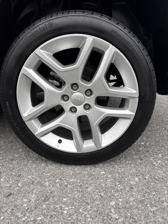 used 2021 Jeep Renegade car, priced at $18,990