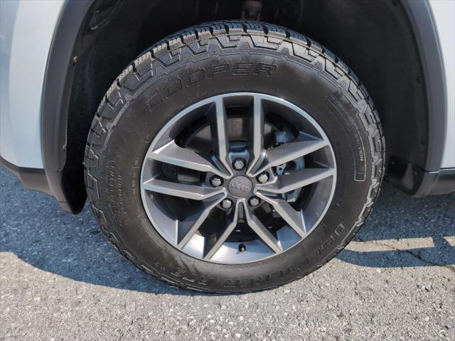 used 2019 Jeep Grand Cherokee car, priced at $19,990