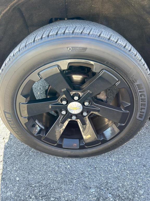 used 2015 Chevrolet Silverado 1500 car, priced at $15,990