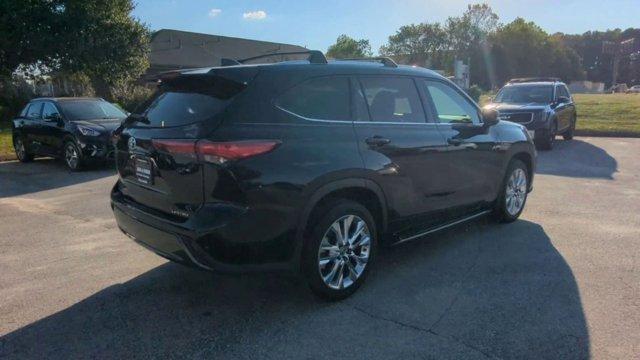 used 2021 Toyota Highlander car, priced at $29,411