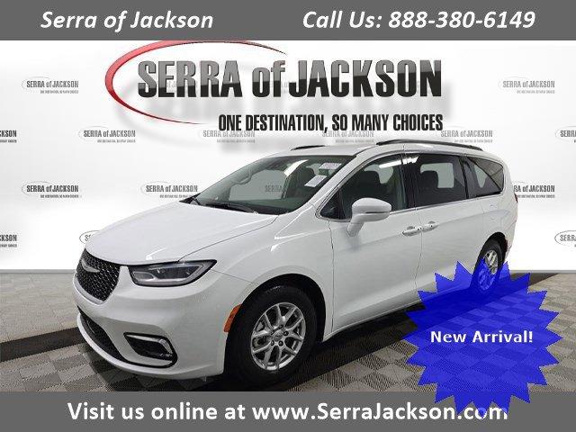 used 2022 Chrysler Pacifica car, priced at $26,411