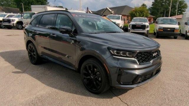 used 2022 Kia Sorento car, priced at $29,911