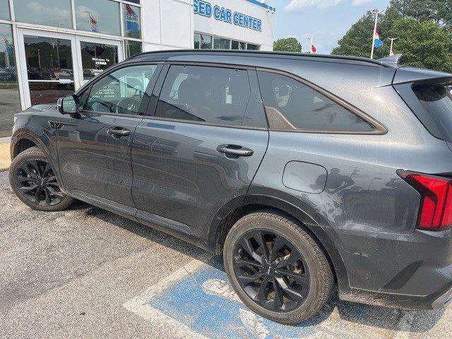used 2022 Kia Sorento car, priced at $29,911