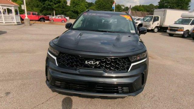 used 2022 Kia Sorento car, priced at $29,911
