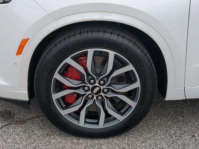 used 2024 Cadillac XT6 car, priced at $57,899