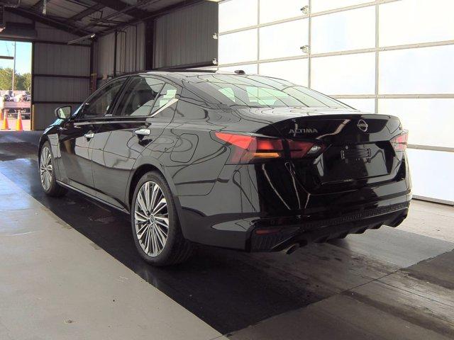 used 2023 Nissan Altima car, priced at $24,911