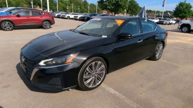 used 2023 Nissan Altima car, priced at $24,911