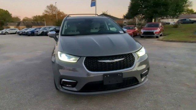 used 2021 Chrysler Pacifica car, priced at $21,411