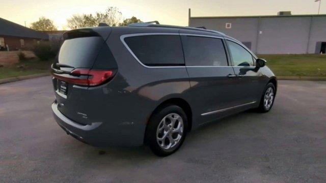 used 2021 Chrysler Pacifica car, priced at $21,411