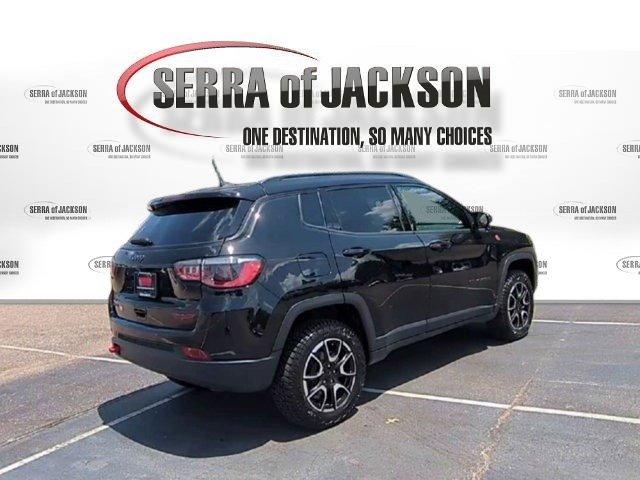 used 2024 Jeep Compass car, priced at $25,995