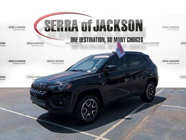 used 2024 Jeep Compass car, priced at $25,995
