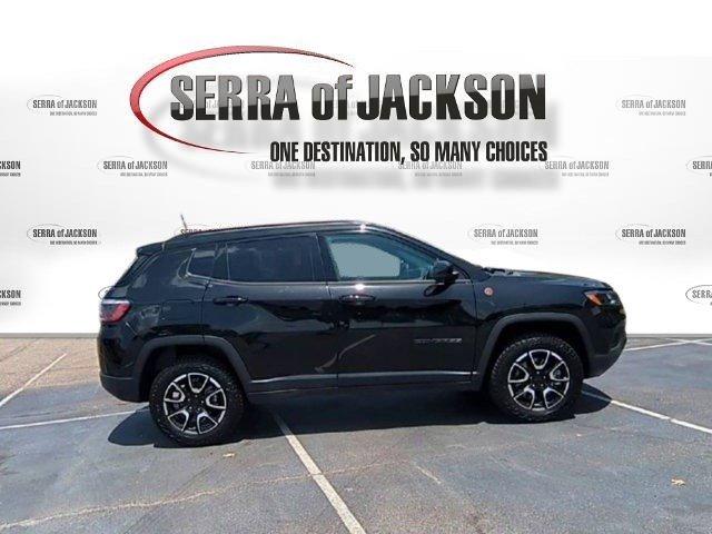 used 2024 Jeep Compass car, priced at $25,995