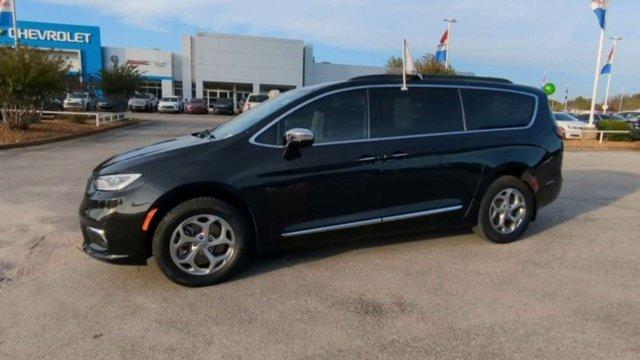 used 2023 Chrysler Pacifica car, priced at $38,411