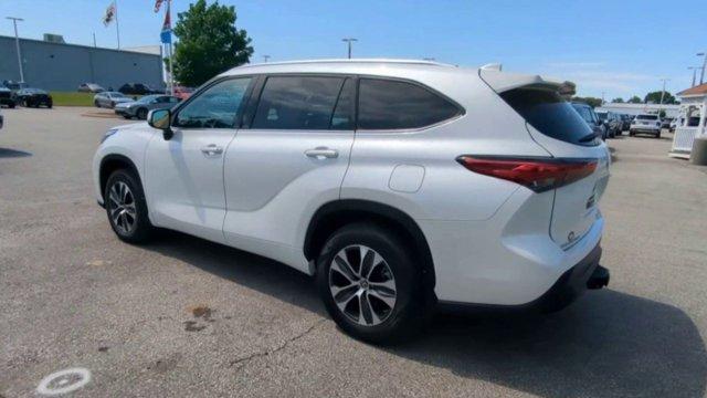 used 2021 Toyota Highlander car, priced at $28,711