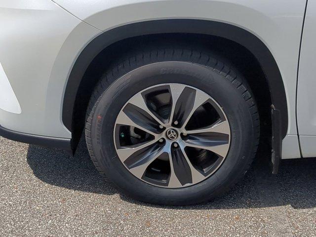 used 2021 Toyota Highlander car, priced at $28,711