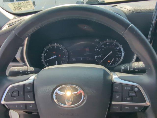 used 2021 Toyota Highlander car, priced at $28,711