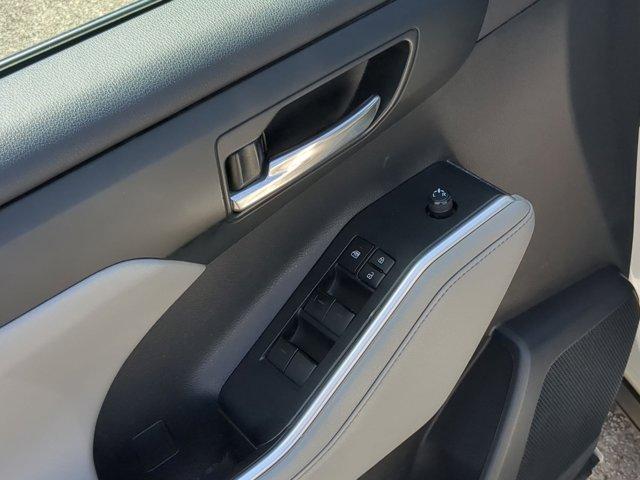 used 2021 Toyota Highlander car, priced at $28,711