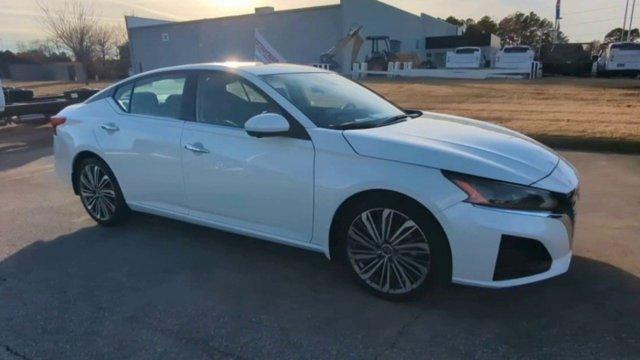 used 2023 Nissan Altima car, priced at $25,911