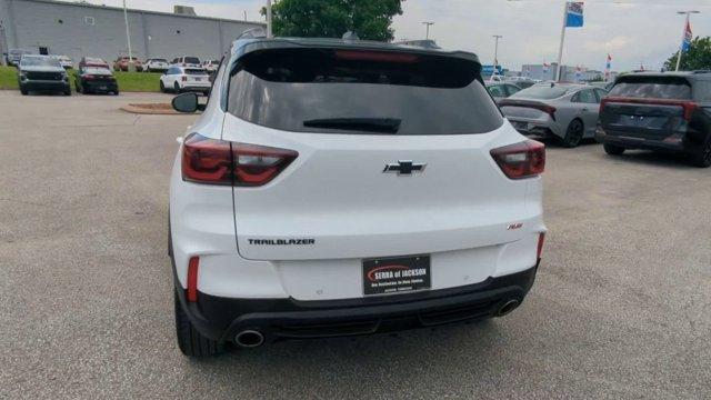 used 2024 Chevrolet TrailBlazer car, priced at $25,988
