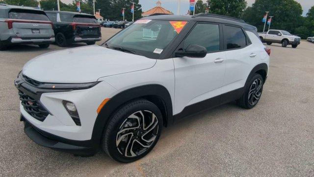 used 2024 Chevrolet TrailBlazer car, priced at $25,988