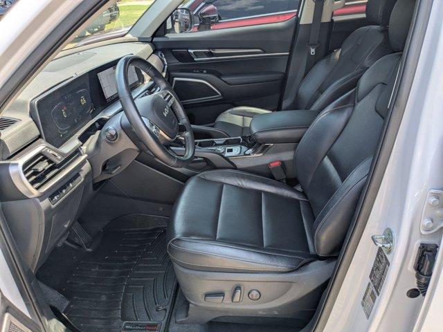 used 2023 Kia Telluride car, priced at $29,998