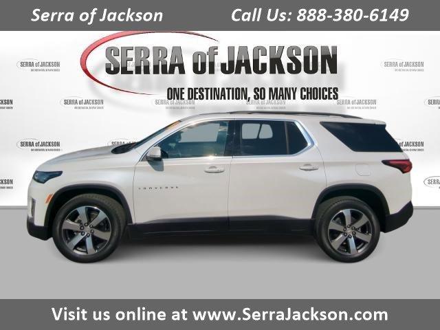 used 2023 Chevrolet Traverse car, priced at $32,944