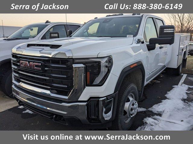 new 2025 GMC Sierra 3500 car, priced at $68,909