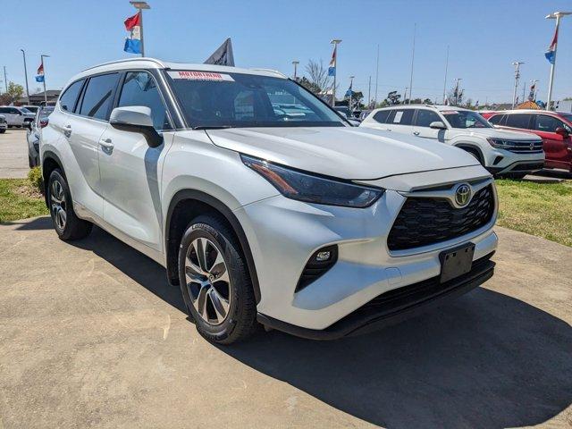 used 2023 Toyota Highlander car, priced at $37,988