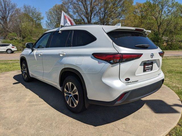 used 2023 Toyota Highlander car, priced at $37,988