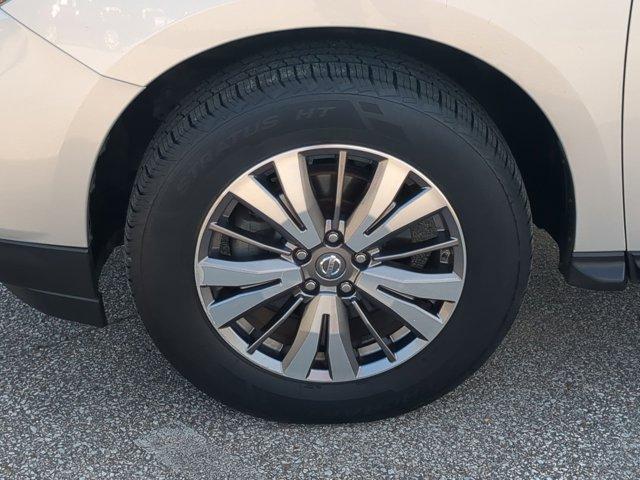 used 2018 Nissan Pathfinder car, priced at $14,911