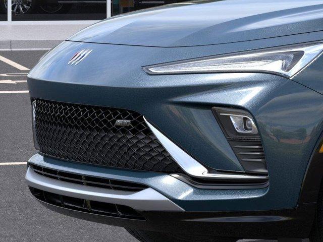new 2025 Buick Envista car, priced at $30,070