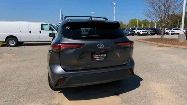 used 2023 Toyota Highlander car, priced at $40,911
