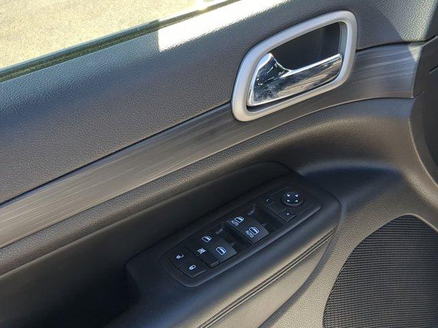 used 2022 Jeep Grand Cherokee WK car, priced at $28,488
