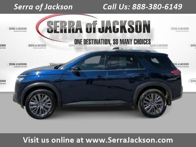 used 2024 Nissan Pathfinder car, priced at $35,578