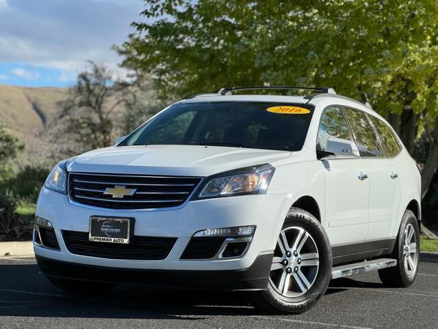 used 2016 Chevrolet Traverse car, priced at $14,995