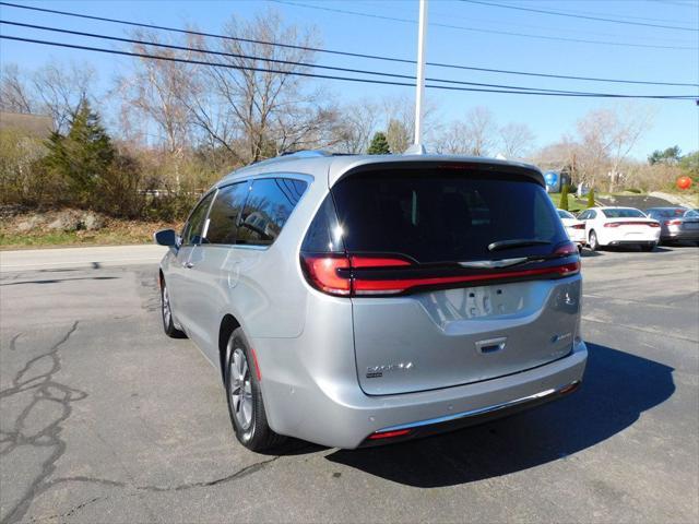 used 2021 Chrysler Pacifica Hybrid car, priced at $25,190