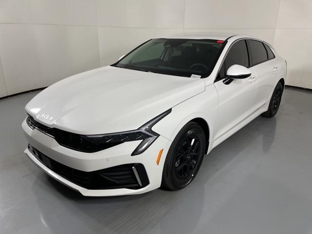 new 2026 Kia K5 car, priced at $29,060