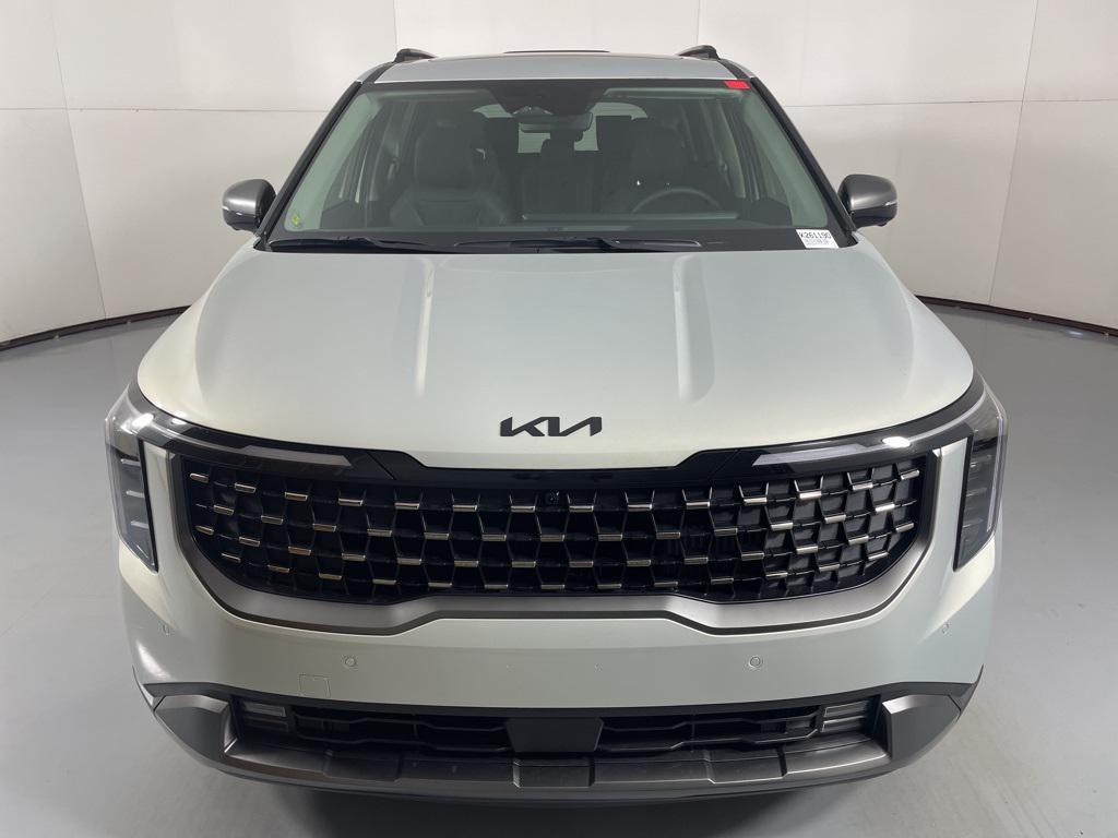 new 2026 Kia Carnival Hybrid car, priced at $48,977
