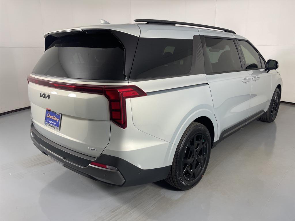 new 2026 Kia Carnival Hybrid car, priced at $48,977