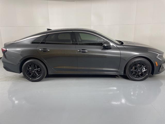new 2026 Kia K5 car, priced at $27,009