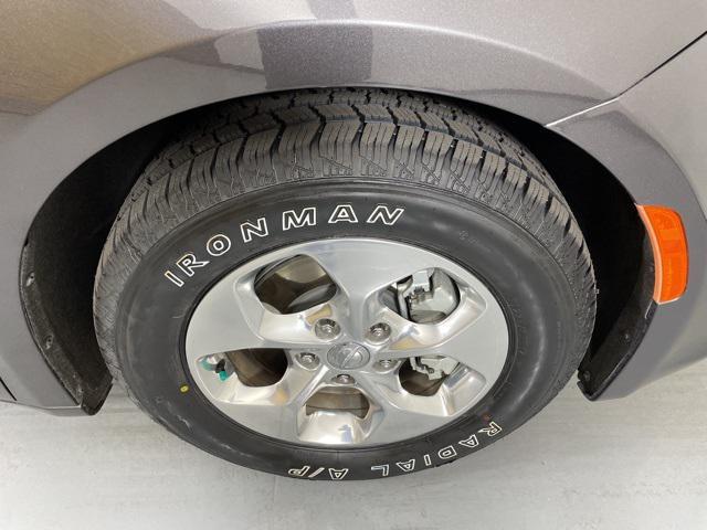 used 2020 Chrysler Pacifica Hybrid car, priced at $25,900