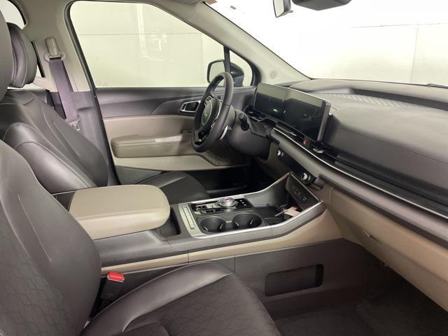 new 2026 Kia Carnival Hybrid car, priced at $42,545
