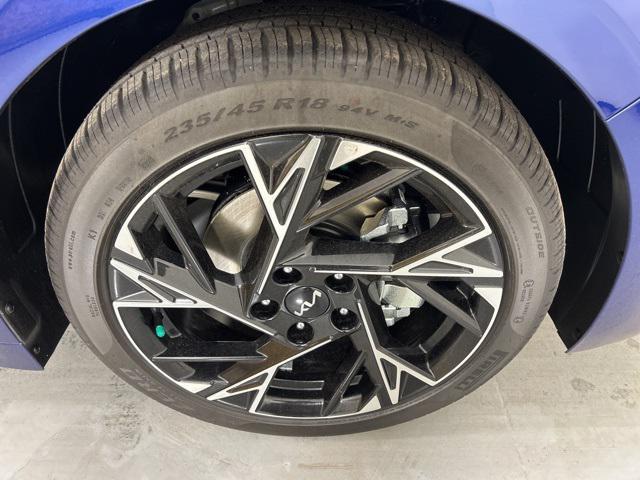 new 2026 Kia K5 car, priced at $27,945