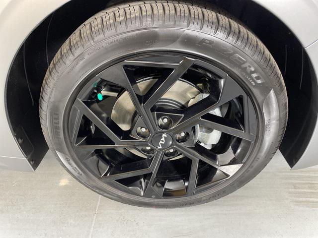 new 2026 Kia K5 car, priced at $32,460